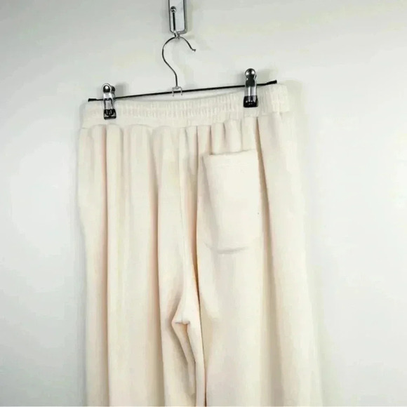 NAP Loungewear Ivory Fleece Oversized Sweatshirt Hoodie And Jogger Pants Set - Picture 11 of 13